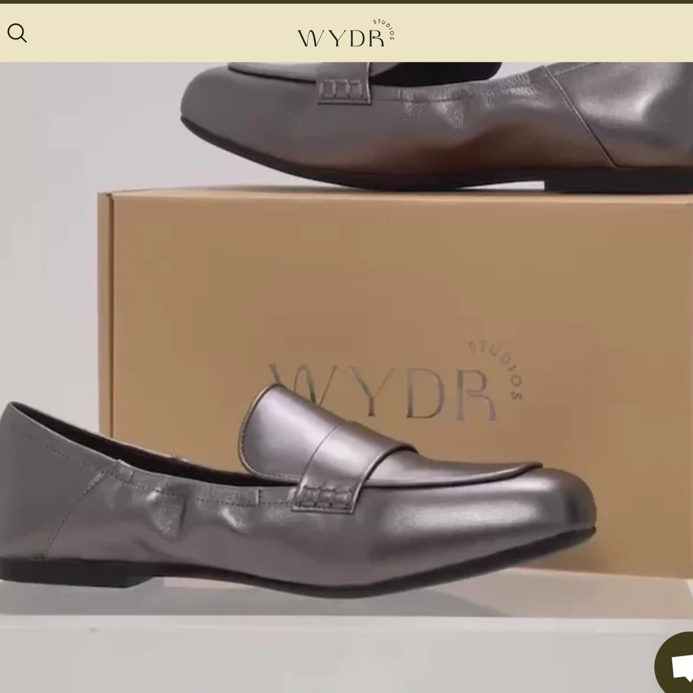 Billie Scrunch Gray Slip-On Loafers with Sleek Design